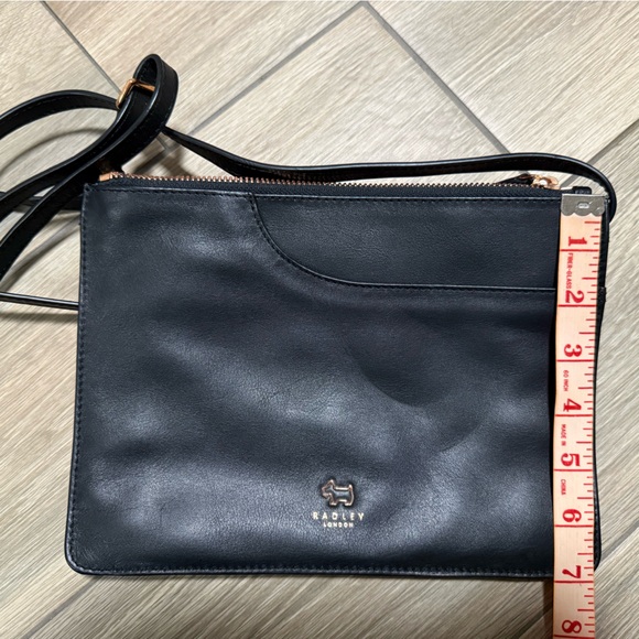 Radley London Thin Black Crossbody Bag - Picture 8 of 10